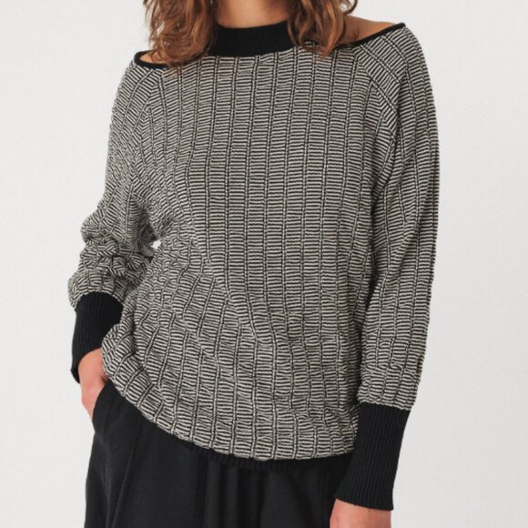 NWT Fall 2025 SKFK Euba Sweater in black/ecru - Medium - $135 MSRP - Picture 1 of 1